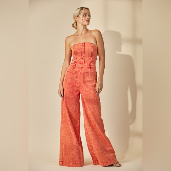 RED ORANGE STRAPLESS MINERAL WASH WIDE LEG DENIM JUMPSUIT🤠 - Picture 2 of 6